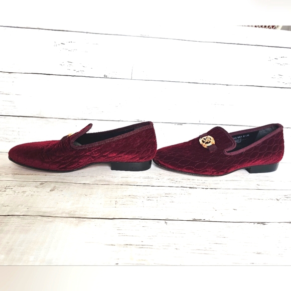Stacy Adam's Mens Valet Slip On Burgundy Velvet Velour Loafers Shoes Gold Detail - Picture 8 of 14